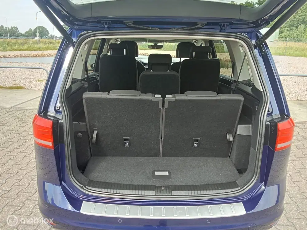 Volkswagen Touran 1.5 TSI Comfortline Business 7P uit 2021, foto 7