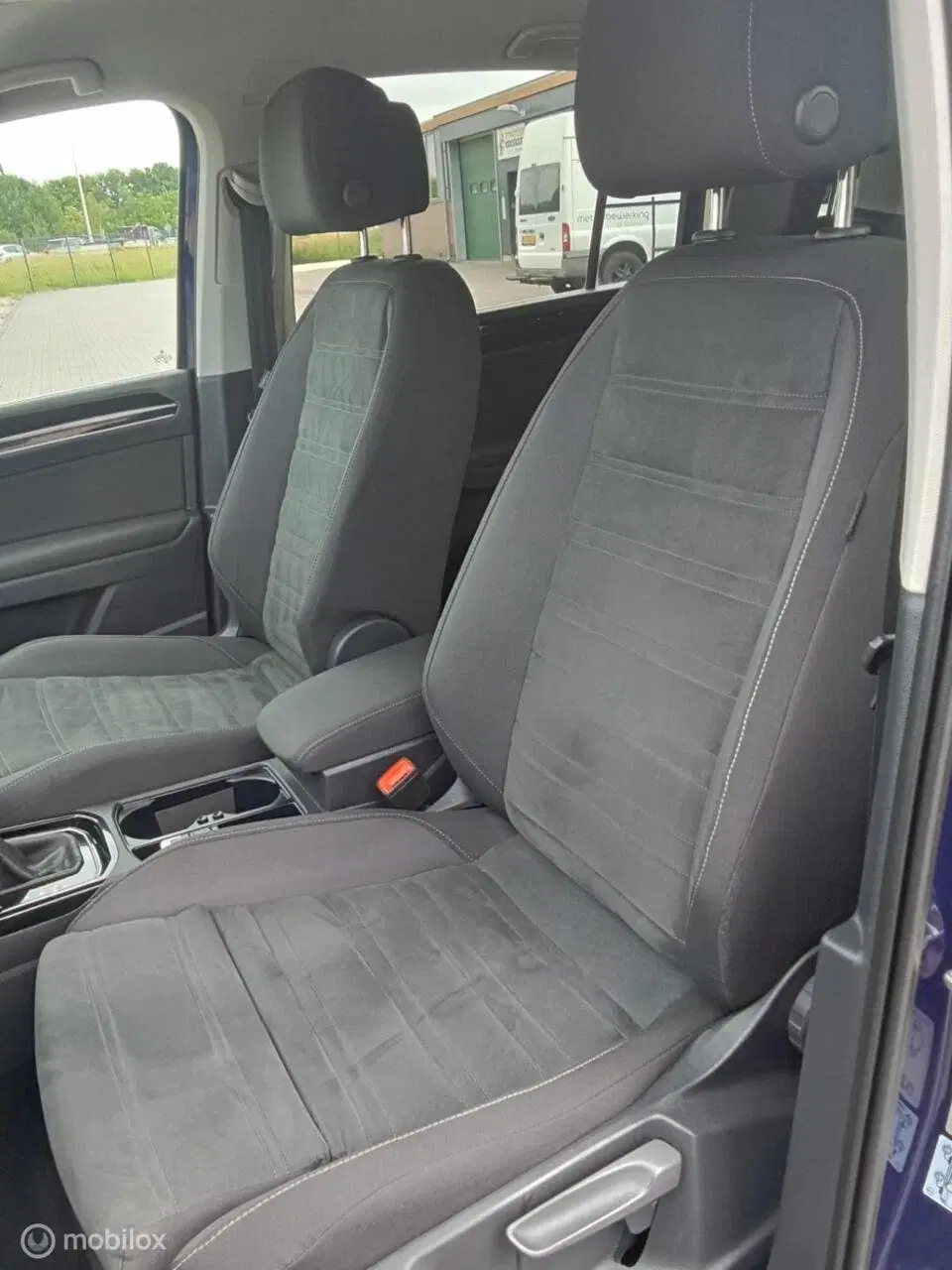 Volkswagen Touran 1.5 TSI Comfortline Business 7P uit 2021, foto 9