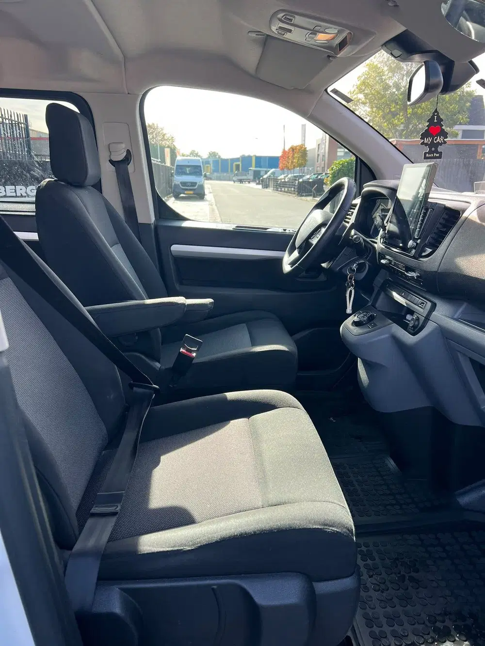 Citroën Jumpy Gbdc XL 2.0 Bluehdi 180PK S&S 2019 Wit uit 2019, foto 5