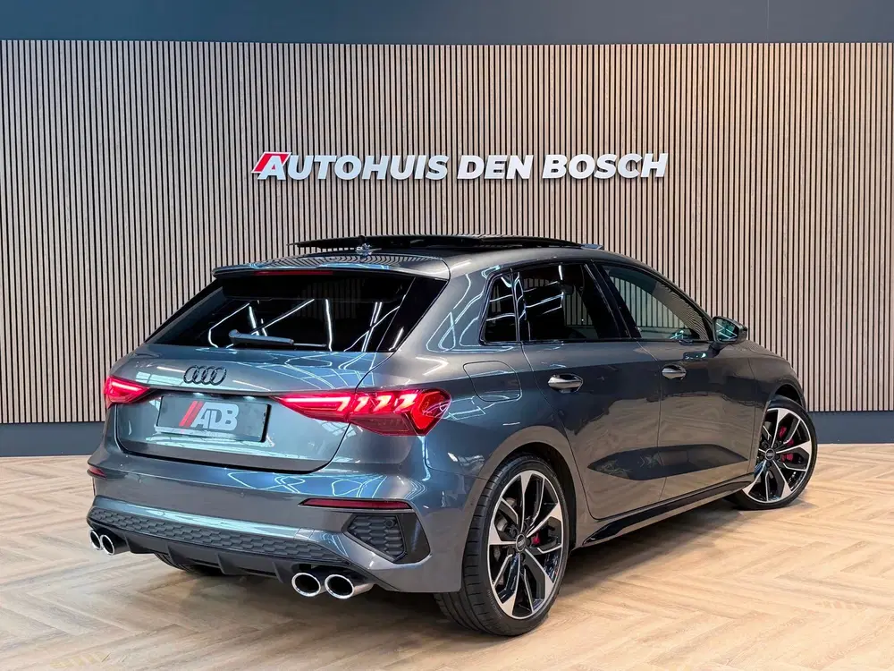 Audi S3 2.0 TFSI Quattro uit 2021, foto 2