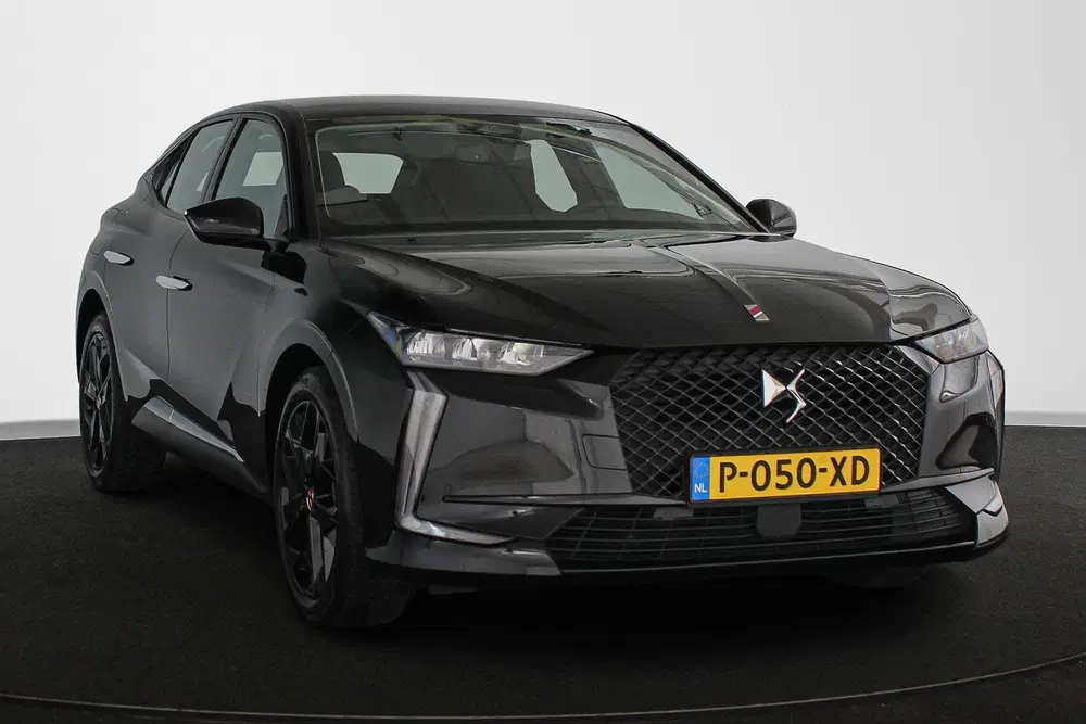 DS Automobiles DS 4 DS 4 1.2 PureTech Performance Line Trekhaa uit 2022, foto 2