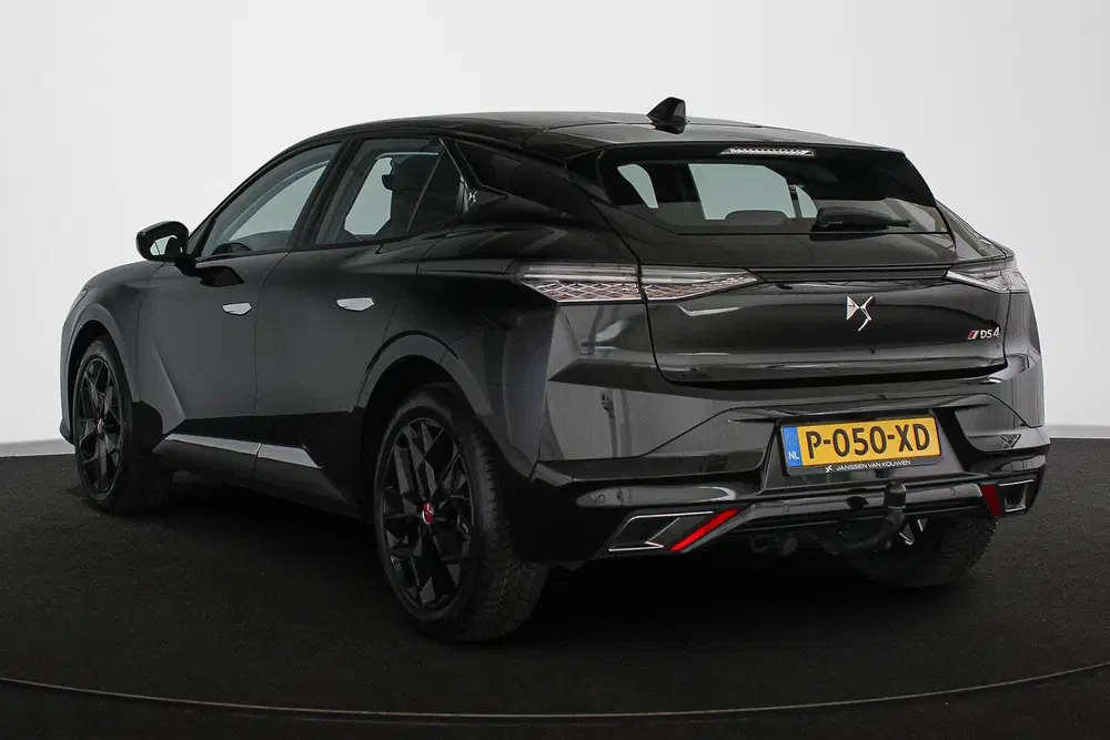 DS Automobiles DS 4 DS 4 1.2 PureTech Performance Line Trekhaa uit 2022, foto 4