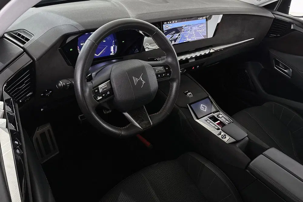 DS Automobiles DS 4 DS 4 1.2 PureTech Performance Line Trekhaa uit 2022, foto 5