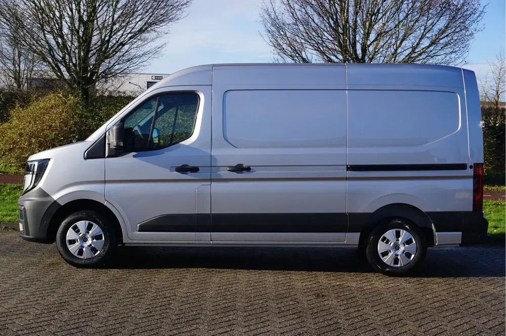 Renault Master T35 170PK L2H2 BPM VRIJ 10" R-Link Navi uit 2024, foto 2