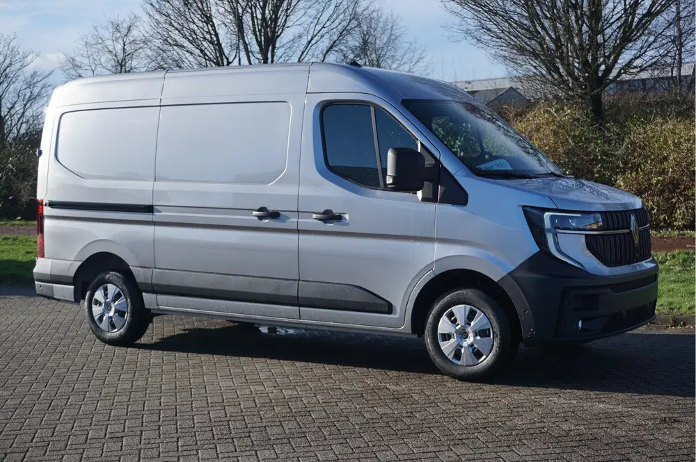 Renault Master T35 170PK L2H2 BPM VRIJ 10" R-Link Navi uit 2024, foto 4