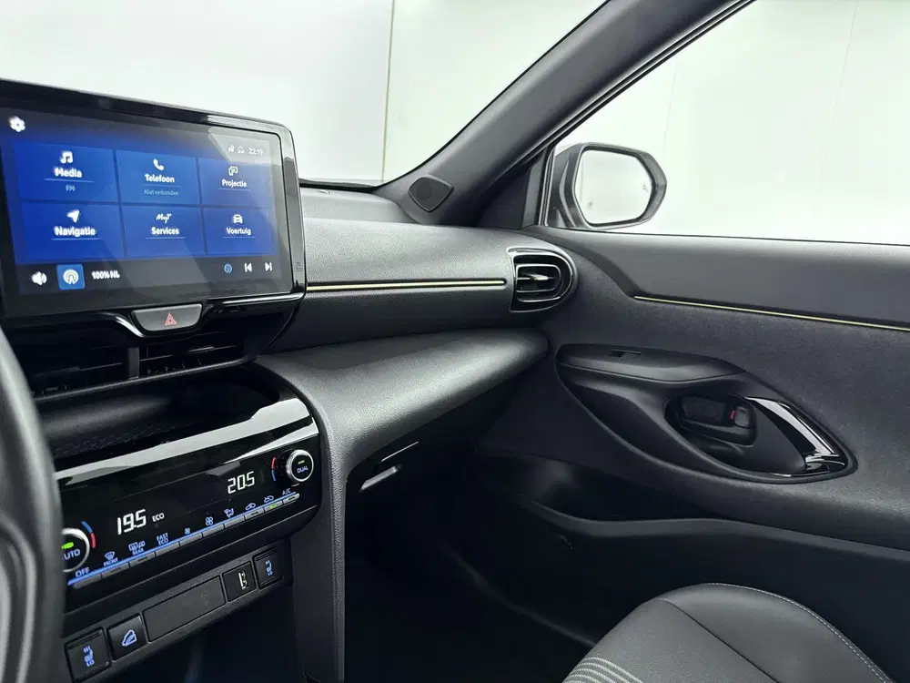 Toyota Yaris Cross 1.5 Hybrid Executive Limited uit 2021, foto 6