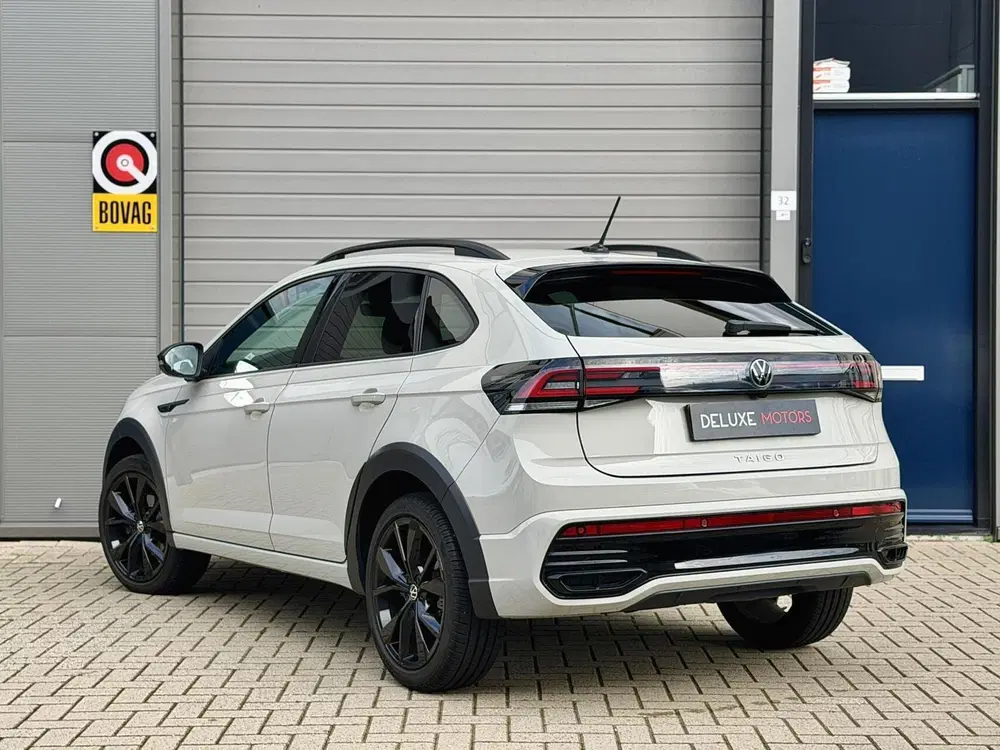 Volkswagen Taigo 1.0 TSI R-Line Blackstyle uit 2022, foto 2