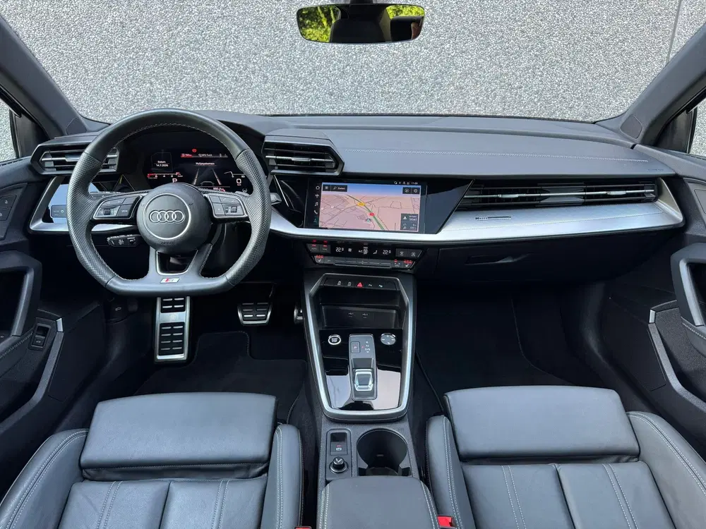 Audi A3 35 TFSI S-Line uit 2023, foto 9