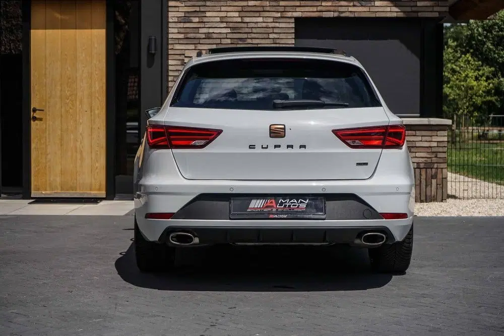 SEAT Leon Cupra 300 4Drive Pano uit 2019, foto 4