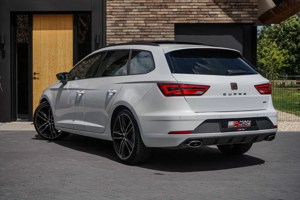 SEAT Leon Cupra 300 4Drive Pano uit 2019, foto 7
