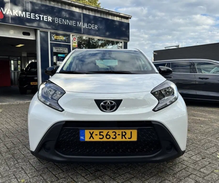 Toyota Aygo X 1.0 VVT-i MT Play AIRCO uit 2024, foto 5