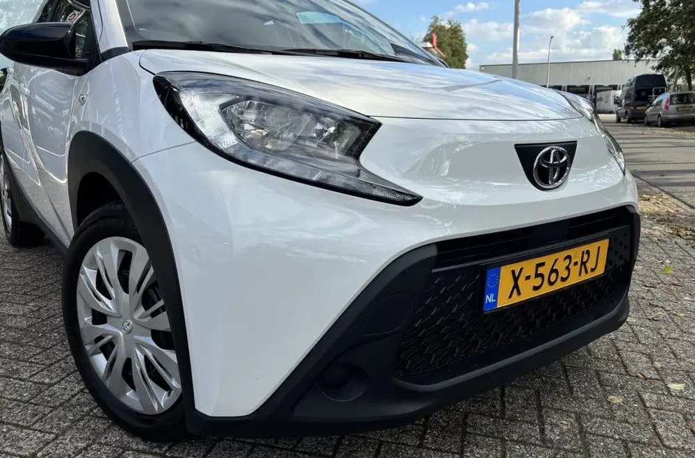 Toyota Aygo X 1.0 VVT-i MT Play AIRCO uit 2024, foto 7