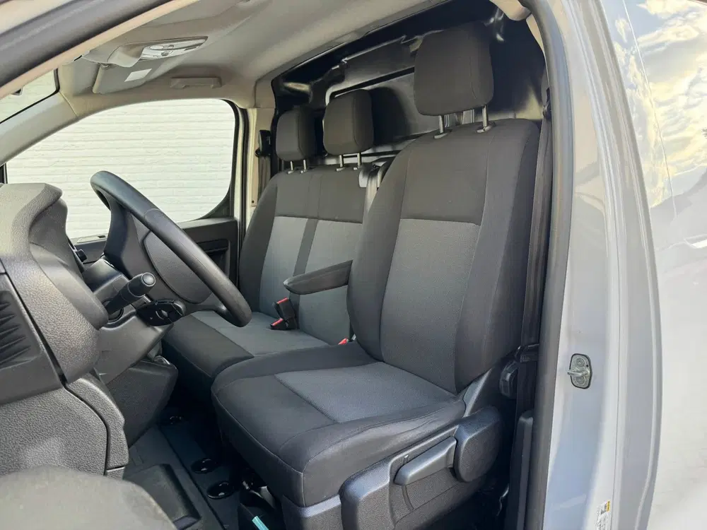 Citroën Jumpy Citroen JUMPY 2.0 BlueHDI 145 L3 Camera Na uit 2023, foto 2