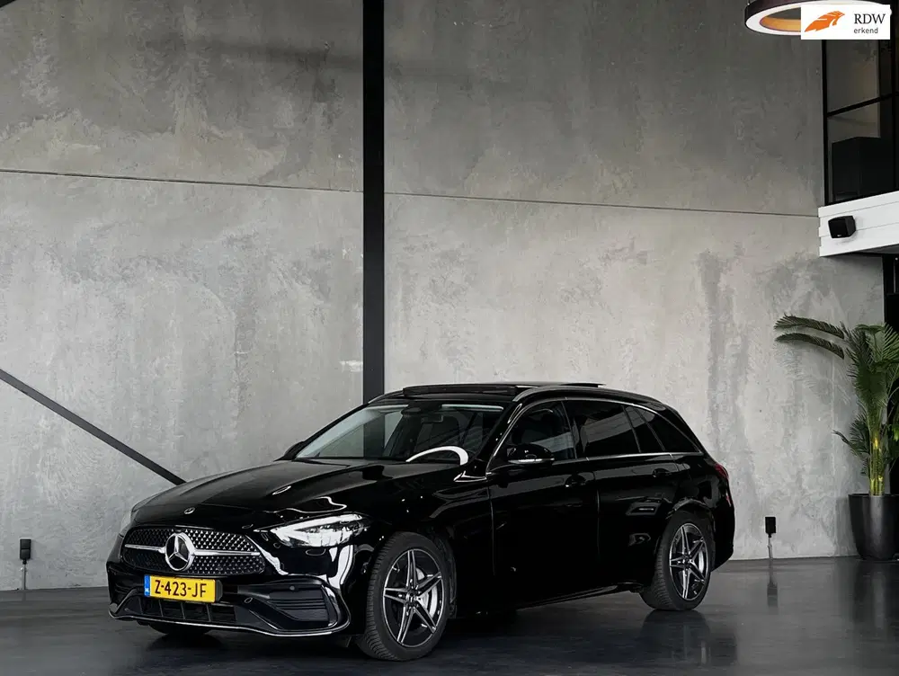 Mercedes-Benz C-Klasse 300 e AMG Line uit 2022