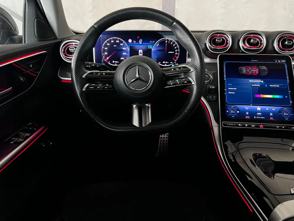 Mercedes-Benz C-Klasse 300 e AMG Line uit 2022, foto 13