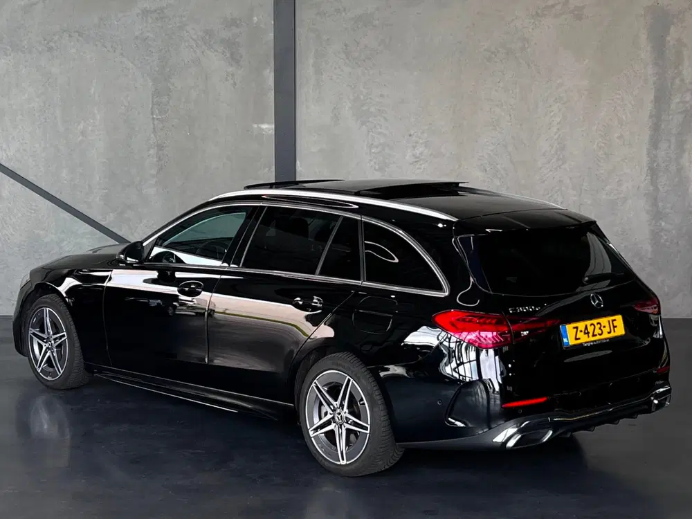 Mercedes-Benz C-Klasse 300 e AMG Line uit 2022, foto 3