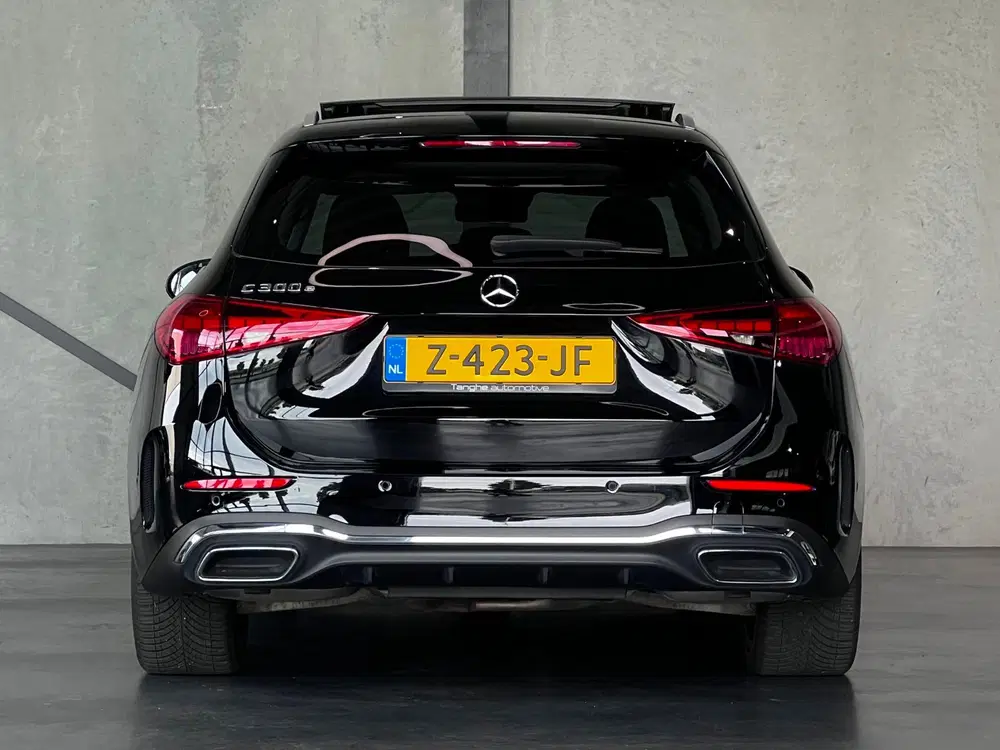 Mercedes-Benz C-Klasse 300 e AMG Line uit 2022, foto 4