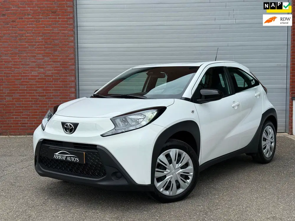 Toyota Aygo X 1.0 VVT-i S-CVT Play uit 2024