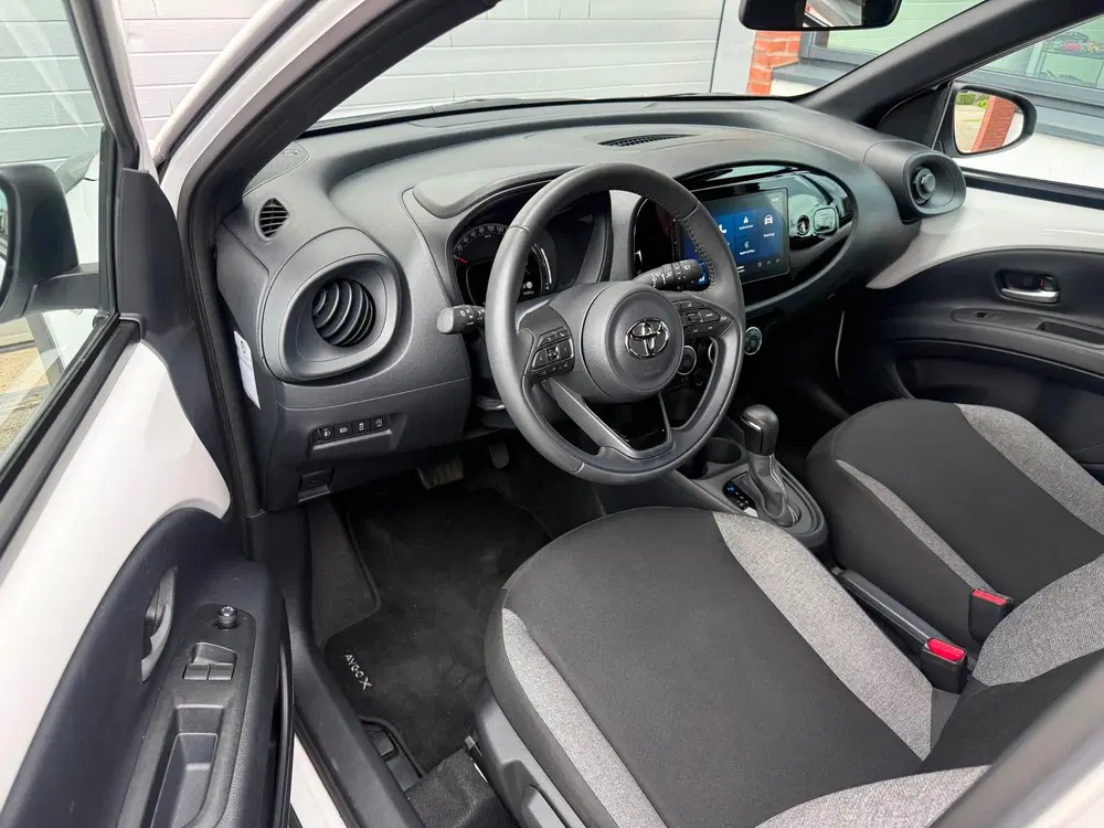 Toyota Aygo X 1.0 VVT-i S-CVT Play uit 2024, foto 10