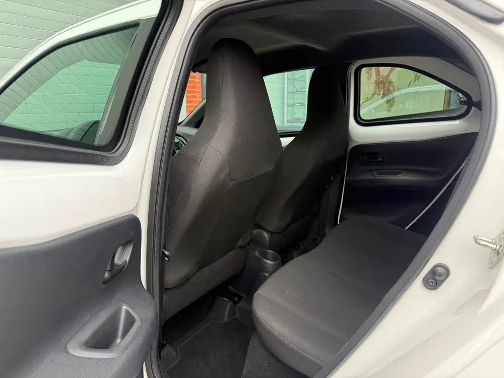 Toyota Aygo X 1.0 VVT-i S-CVT Play uit 2024, foto 12