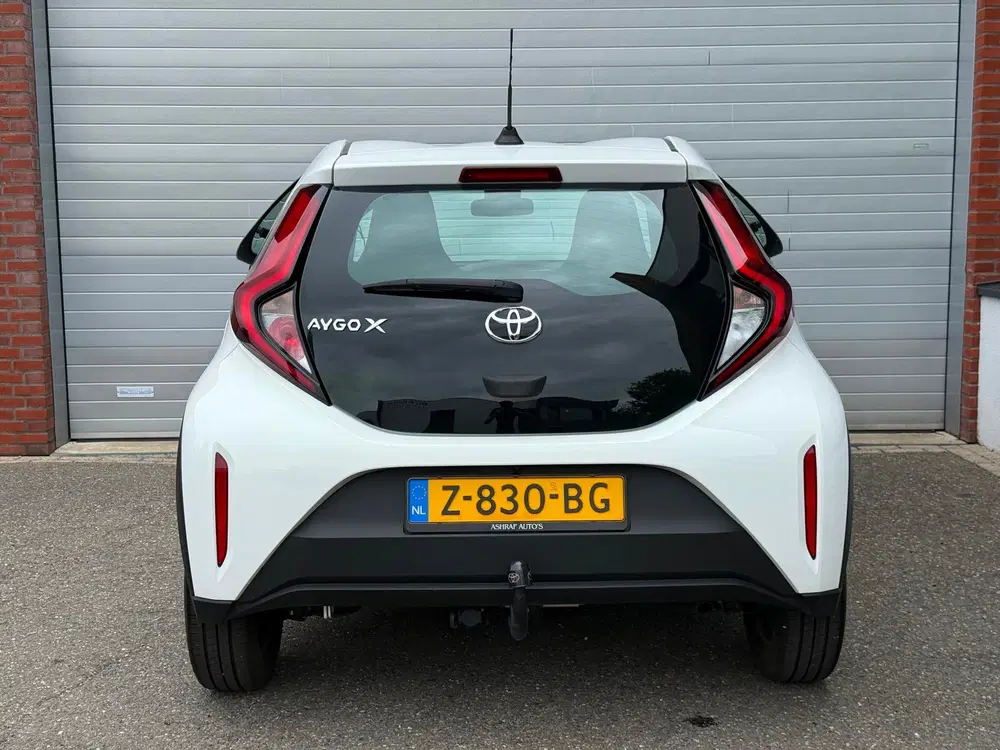Toyota Aygo X 1.0 VVT-i S-CVT Play uit 2024, foto 4