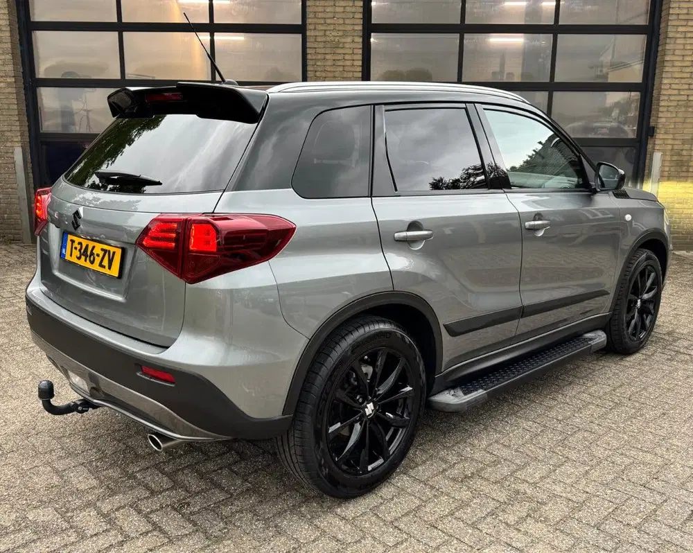 Suzuki Vitara met afneembare trekhaak (bj 2023) uit 2023, foto 7