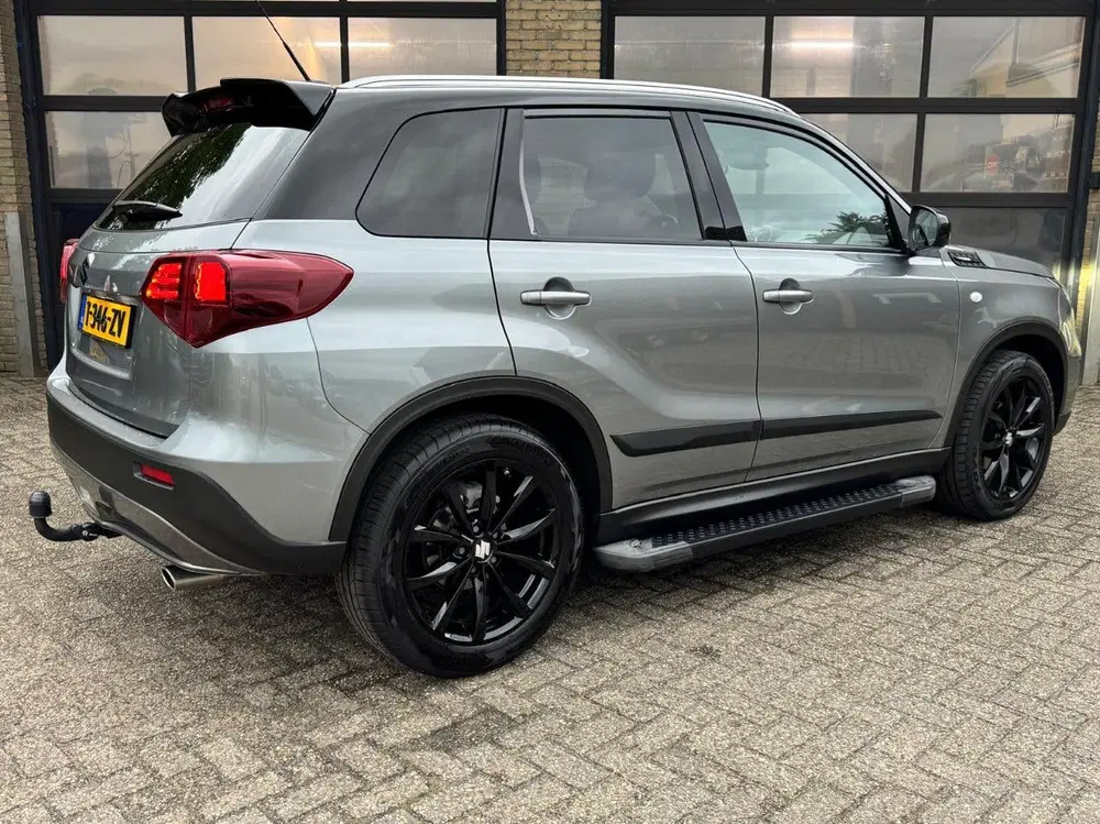 Suzuki Vitara met afneembare trekhaak (bj 2023) uit 2023, foto 8