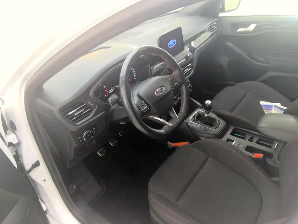 Ford Focus 1.0 EcoBoost 125PK ST Line PANO uit 2019, foto 7