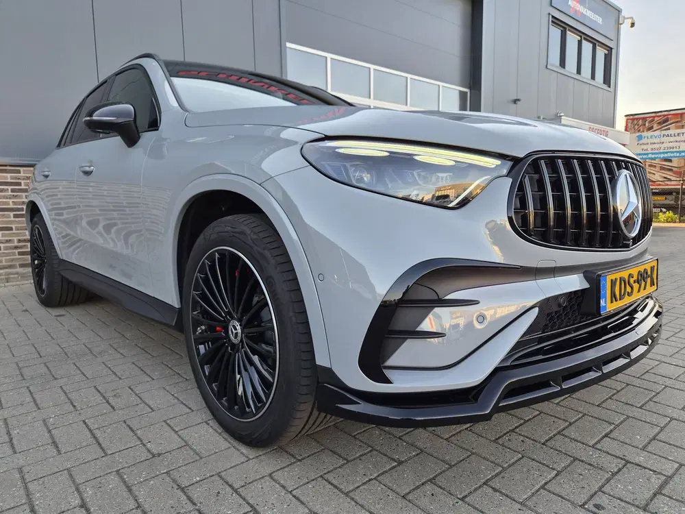 Mercedes-Benz GLC GLC 300e 4MATIC Sport Edition uit 2026, foto 2