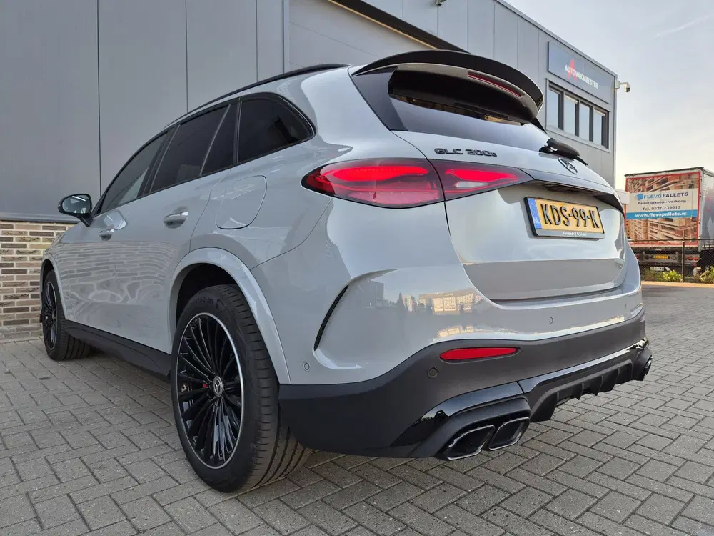 Mercedes-Benz GLC GLC 300e 4MATIC Sport Edition uit 2026, foto 5
