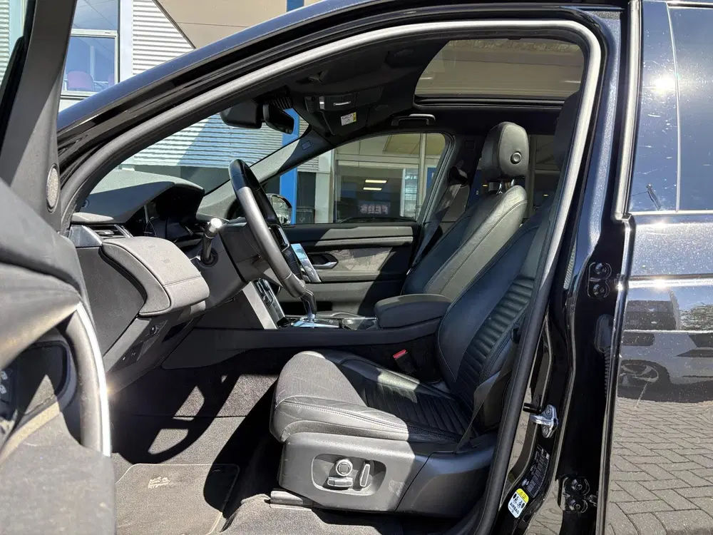 Land Rover Discovery Sport P300e 1.5 R-Dynamic SE uit 2022, foto 12