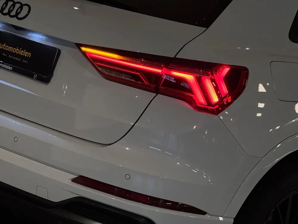 Audi Q3 40 TFSI QUATTRO S-LINE uit 2019, foto 10