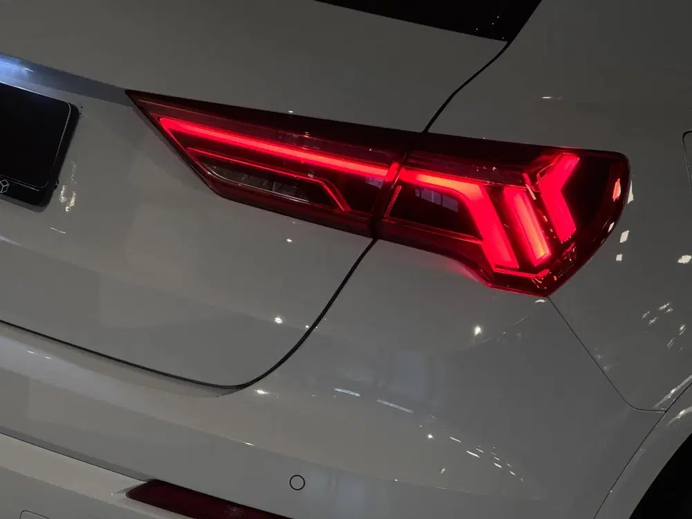 Audi Q3 40 TFSI QUATTRO S-LINE uit 2019, foto 11