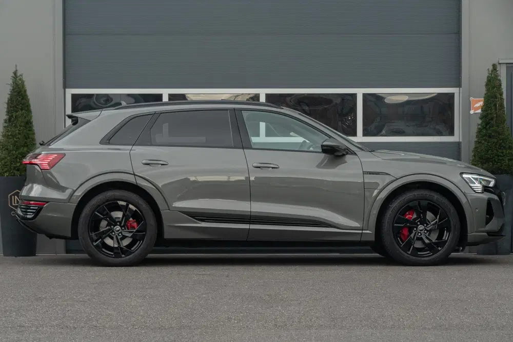 Audi Q8 e-tron 55 quattro Advanced Edition 115 kWh uit 2023, foto 10