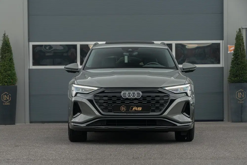Audi Q8 e-tron 55 quattro Advanced Edition 115 kWh uit 2023, foto 2