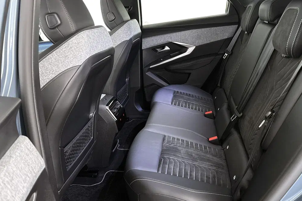 Peugeot 3008 1.6 plug-in Hybrid 225 GT Panoramadak Stuu uit 2026, foto 10
