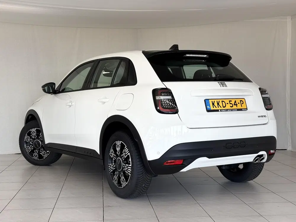 Fiat 600 1.2 Hybrid Icon 145 PK uit 2026, foto 12