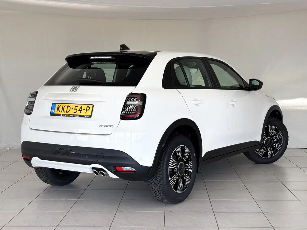 Fiat 600 1.2 Hybrid Icon 145 PK uit 2026, foto 9