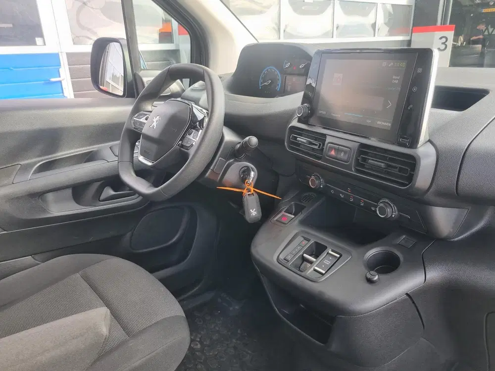 Peugeot Rifter EV Active Pack 50 kWh NAVI uit 2022, foto 7