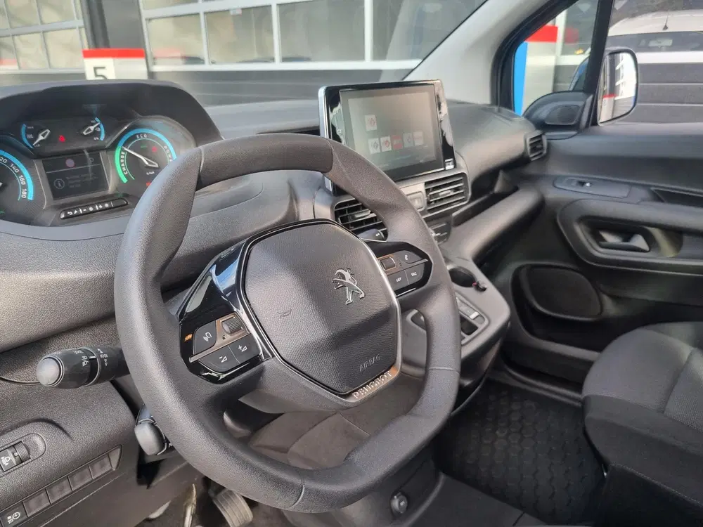 Peugeot Rifter EV Active Pack 50 kWh NAVI uit 2022, foto 8