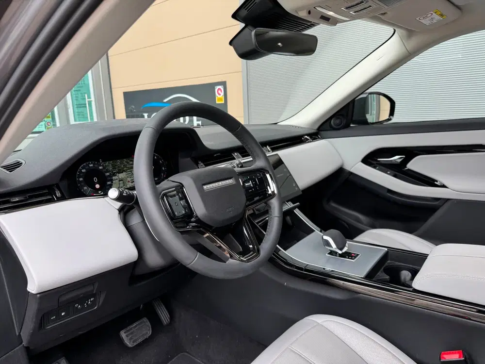 Land Rover Range Rover Evoque 1.5 P300e AWD Dyanamic SE uit 2024, foto 2