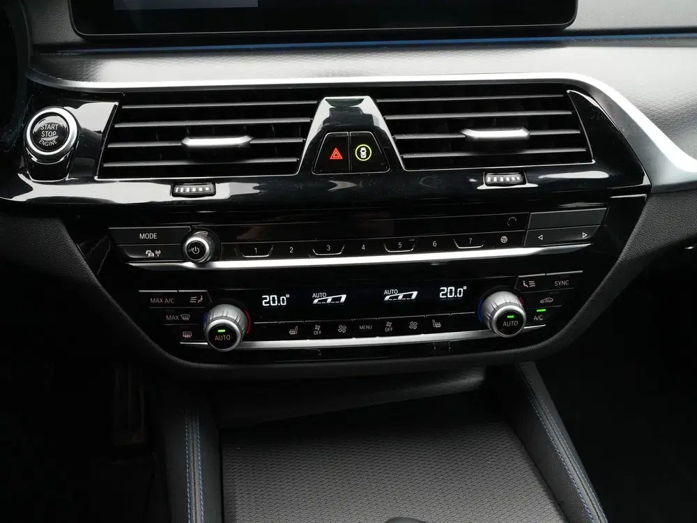 BMW 5-serie 530e Touring Business Edition Plus uit 2023, foto 13