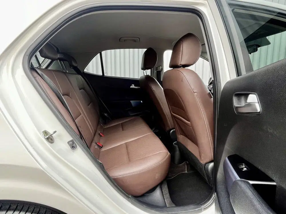 Kia Picanto 1.0 CVVT Design Edition Navigatie uit 2019, foto 11