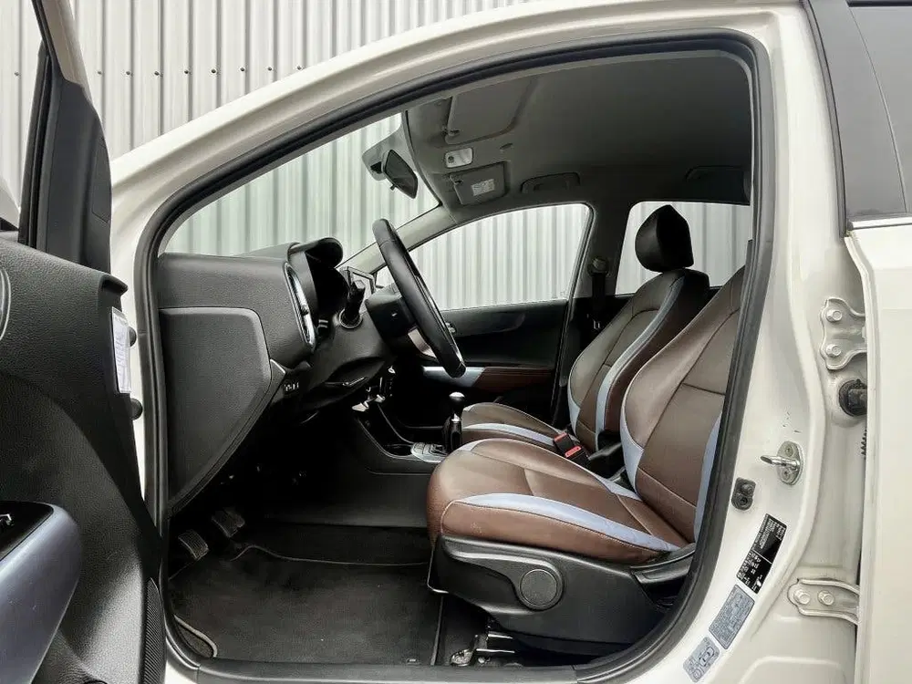 Kia Picanto 1.0 CVVT Design Edition Navigatie uit 2019, foto 5
