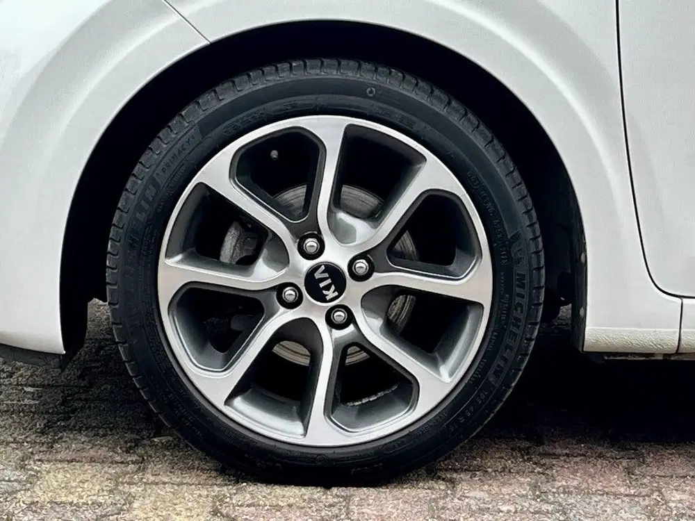 Kia Picanto 1.0 CVVT Design Edition Navigatie uit 2019, foto 7