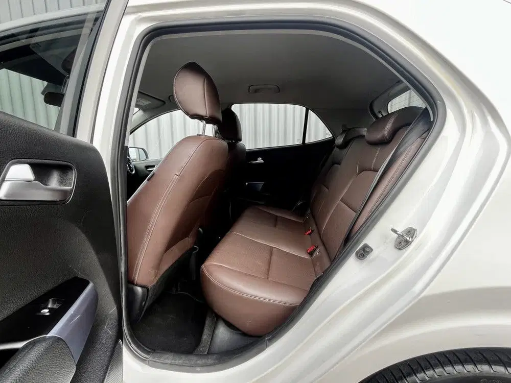 Kia Picanto 1.0 CVVT Design Edition Navigatie uit 2019, foto 8