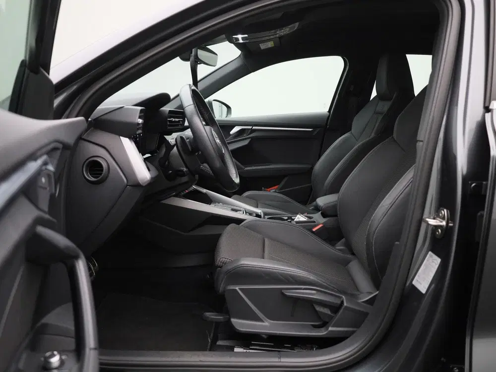 Audi A3 30 TFSI S edition 110 PK uit 2023, foto 11