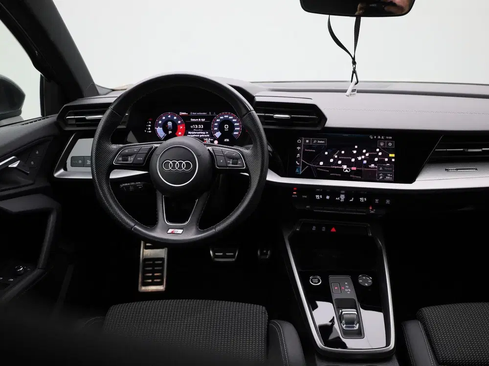 Audi A3 30 TFSI S edition 110 PK uit 2023, foto 7