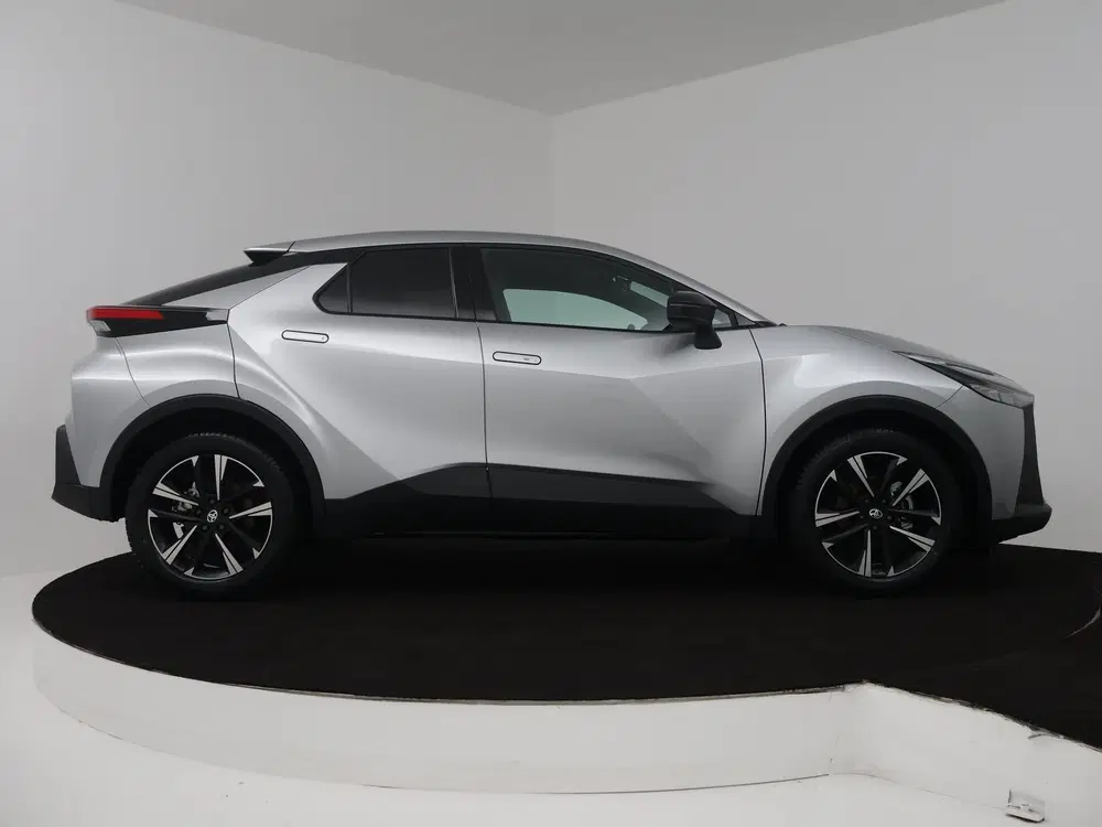 Toyota C-HR 1.8 Hybrid 140 Dynamic uit 2025, foto 14