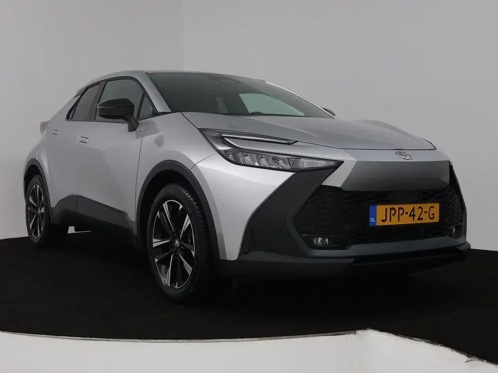 Toyota C-HR 1.8 Hybrid 140 Dynamic uit 2025, foto 15